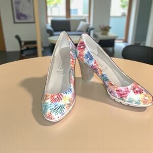 Dorking by Fluchos “Rubi Margaritas” Floral Pumps Size 8 / 38 – New Without Box